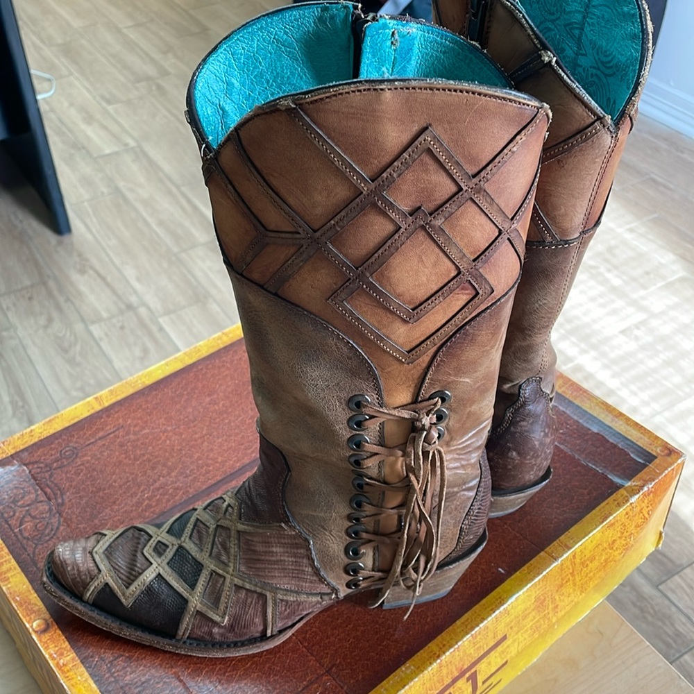 Beautiful Corral LD HONEY LIZARD LASER OVERLAY size 9 cowboy boots